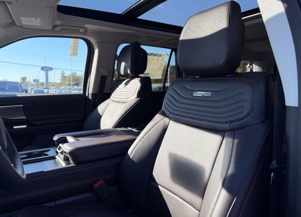 New 2027 Ford Expedition Max Platinum w/ Platinum Ultimate Package AWD/4WD image 17
