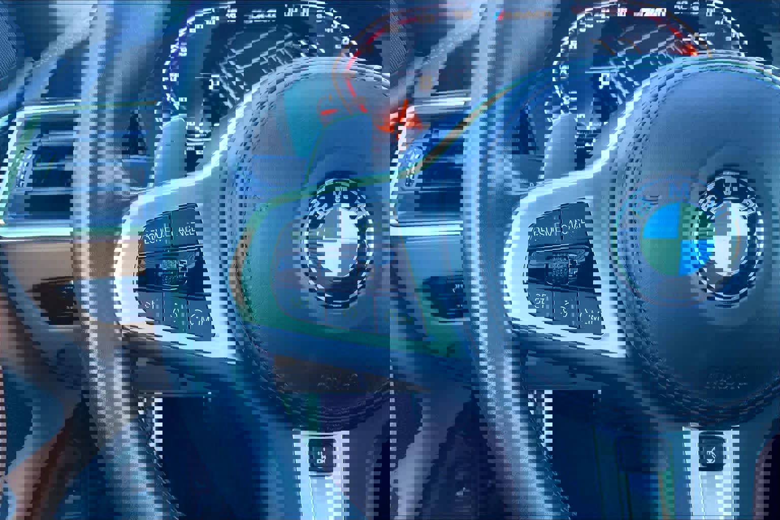 Used 2021 BMW M440i Convertible w/ Premium Package image 20