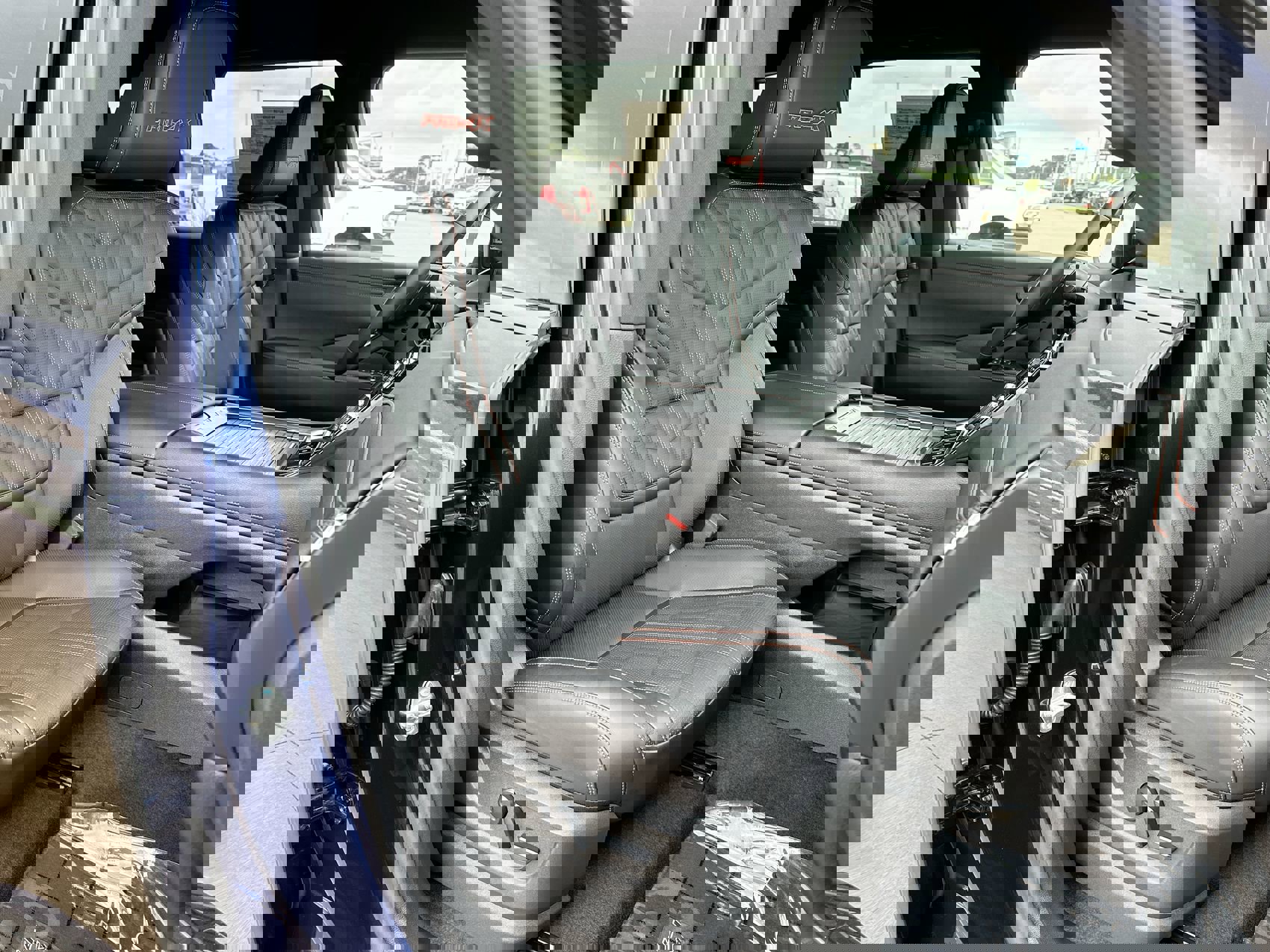 Used 2025 Nissan Armada PRO-4X image 26