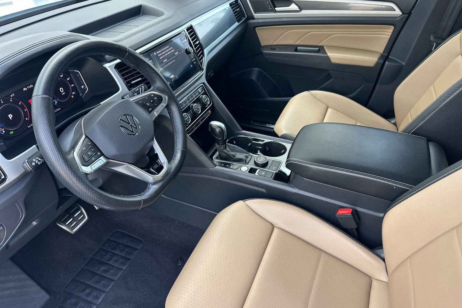 Certified 2023 Volkswagen Atlas Cross Sport SEL R-Line image 10