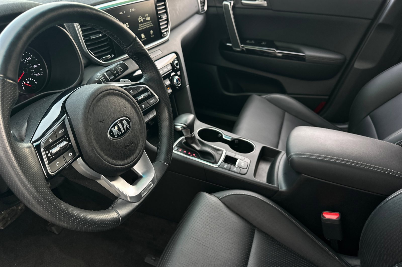 Certified 2022 Kia Sportage Nightfall Edition w/ Nightfall Fwd Premium Package image 10