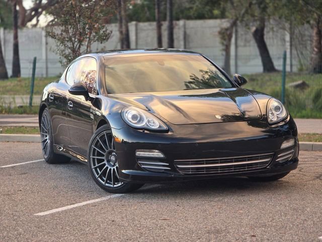 Used 2013 Porsche Panamera image 2