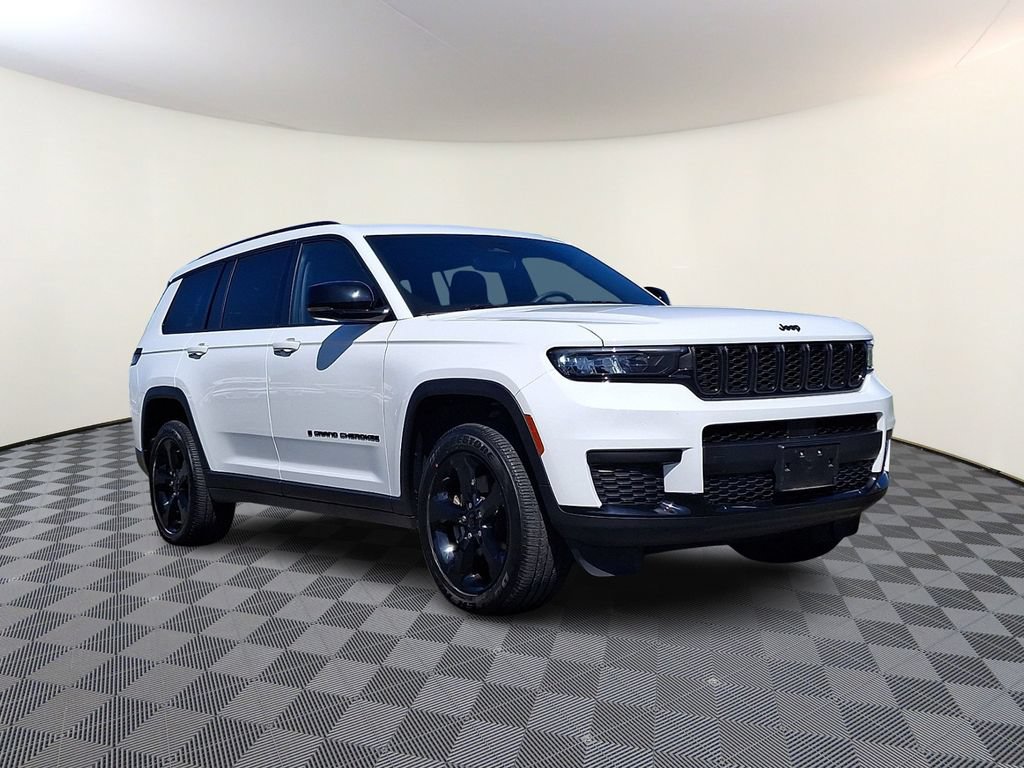 Used 2023 Jeep Grand Cherokee L Laredo AWD/4WD image 1