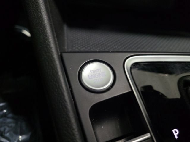 Used 2021 Volkswagen Jetta R-Line FWD image 36