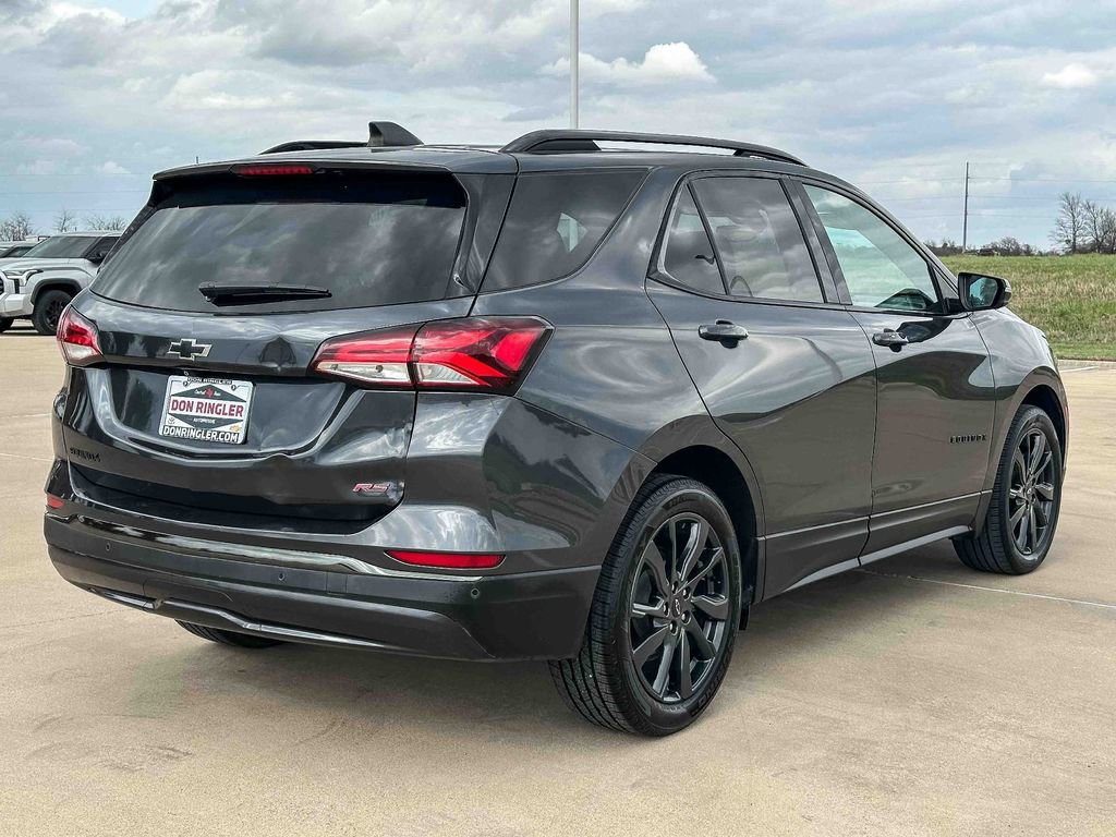 Certified 2022 Chevrolet Equinox RS w/ RS Leather Package image 3