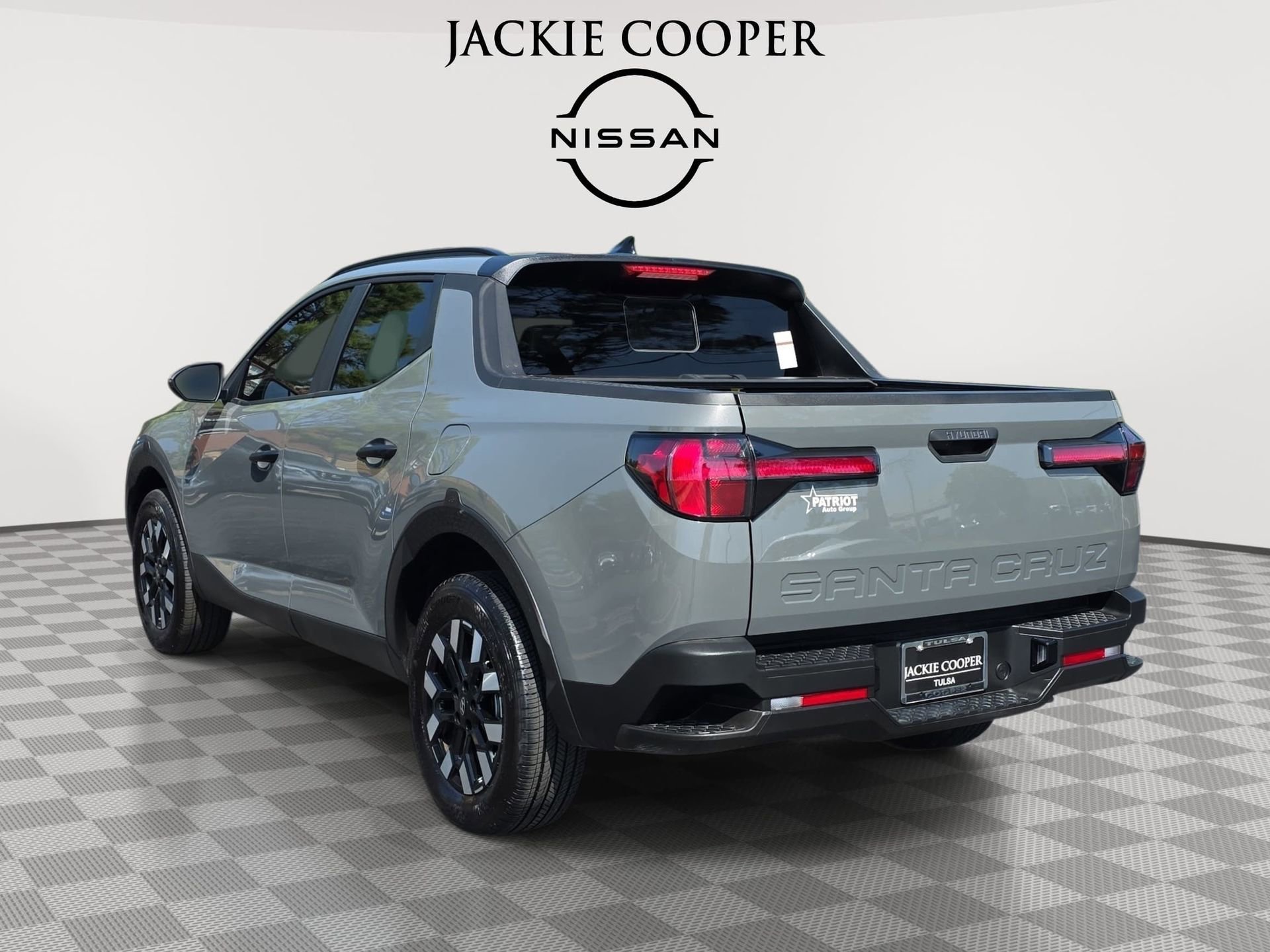 Used 2025 Hyundai Santa Cruz SEL FWD image 7
