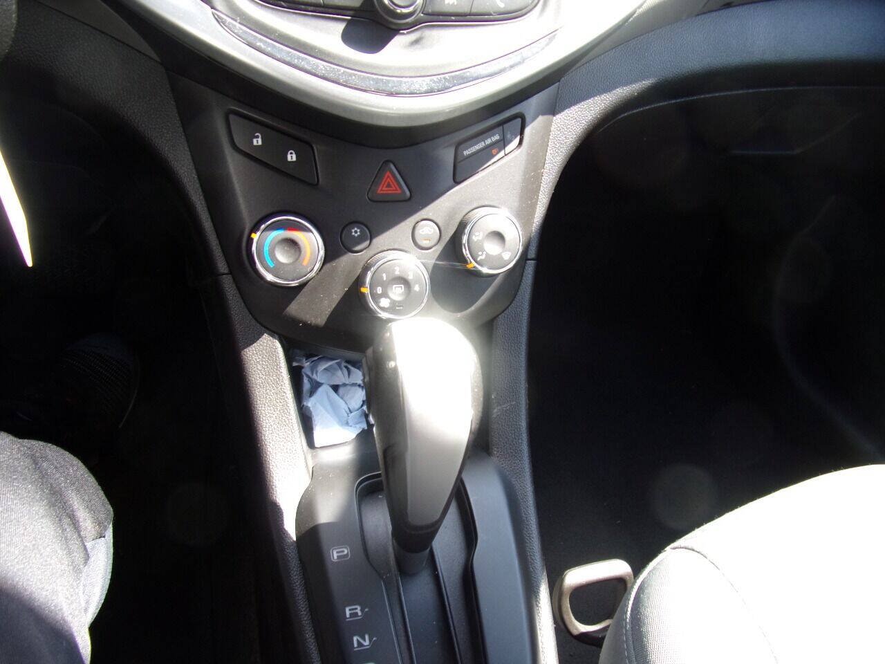 Used 2017 Chevrolet Sonic LT FWD image 22