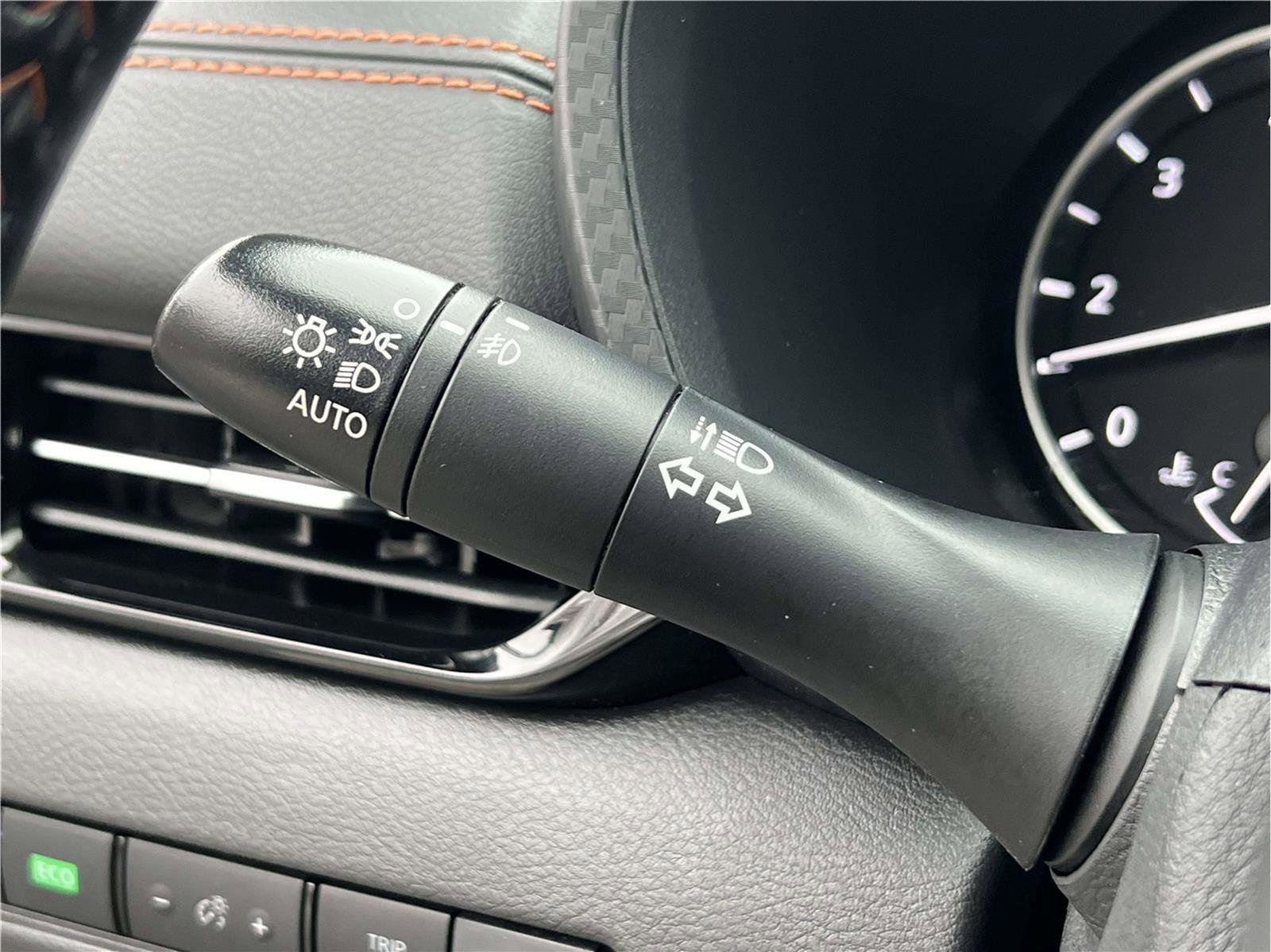 Certified 2023 Nissan Sentra SR w/ Trunk Package image 21