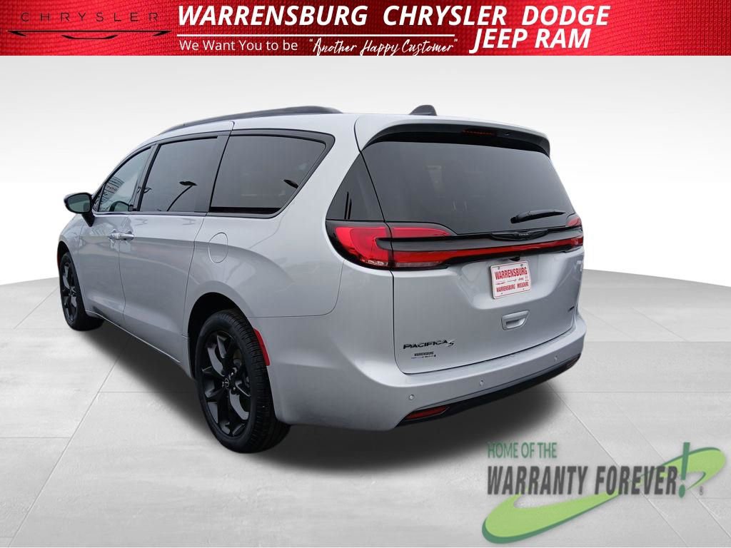 New 2026 Chrysler Pacifica Select AWD/4WD image 6