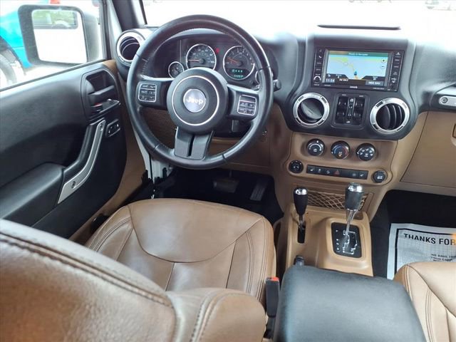 Used 2017 Jeep Wrangler Unlimited Sahara w/ Connectivity Group image 4