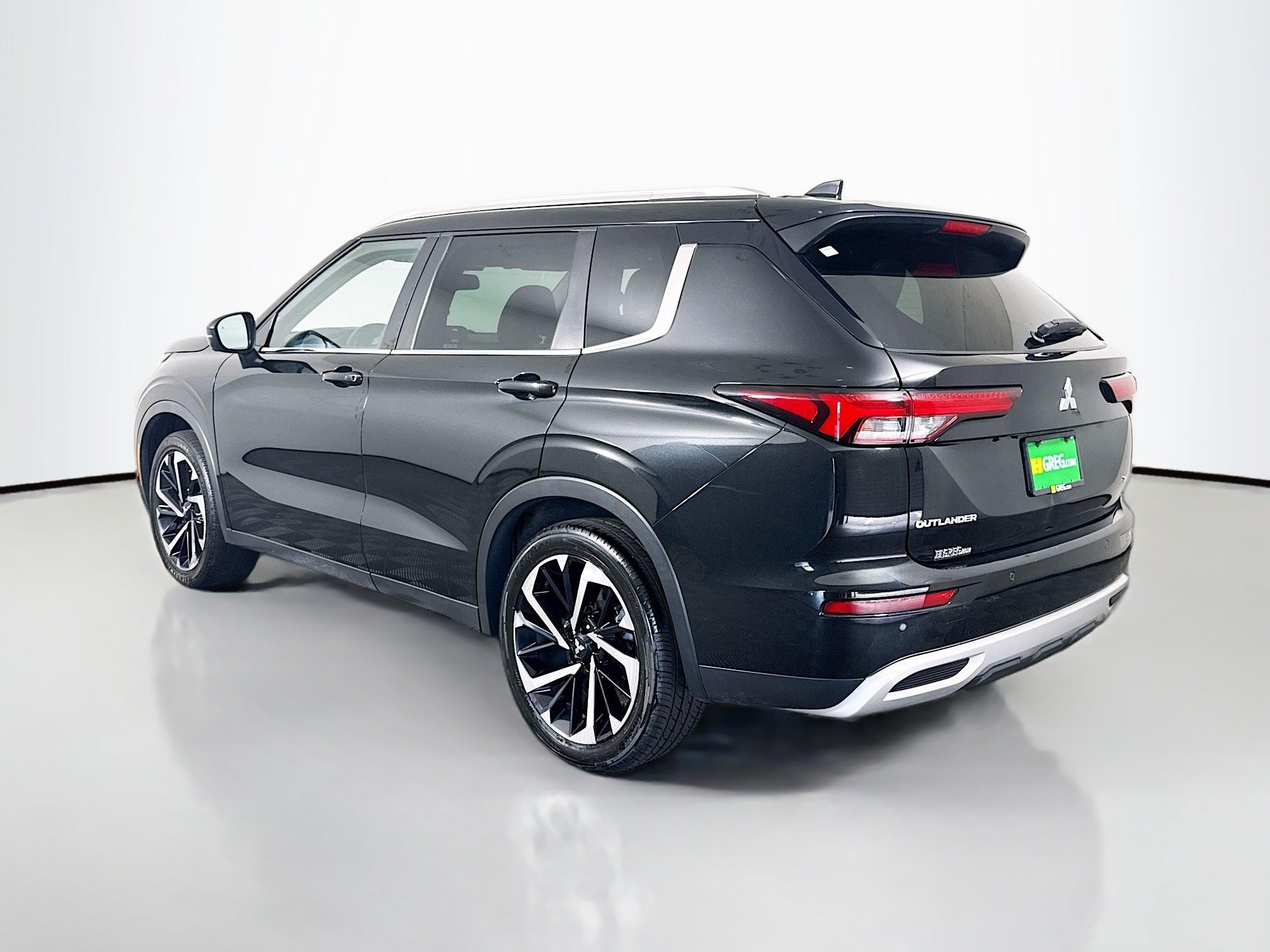 Used 2022 Mitsubishi Outlander SEL Black Edition FWD image 7