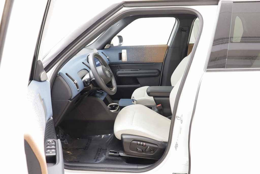 Certified 2025 MINI Cooper Countryman S image 6