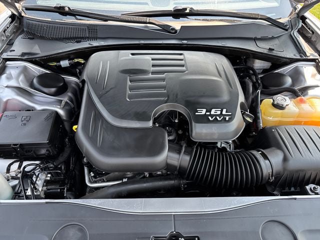 Used 2014 Dodge Charger SXT Plus AWD/4WD image 24