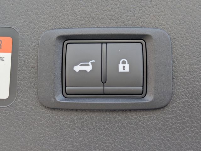 Used 2025 Mitsubishi Eclipse Cross SEL image 13