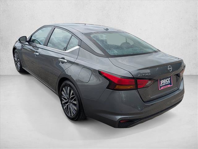 Used 2025 Nissan Altima 2.5 SV FWD image 7