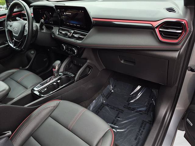 Used 2024 Chevrolet TrailBlazer RS w/ Convenience Package FWD image 21
