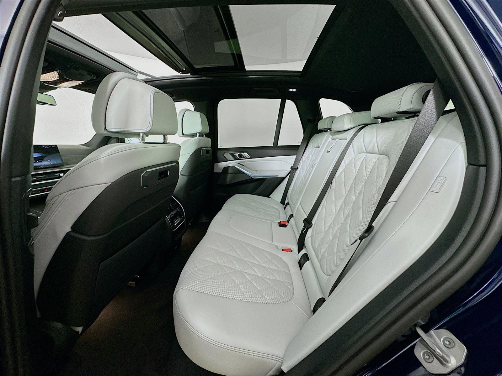 New 2026 BMW X5 xDrive40i w/ M Sport Package image 26