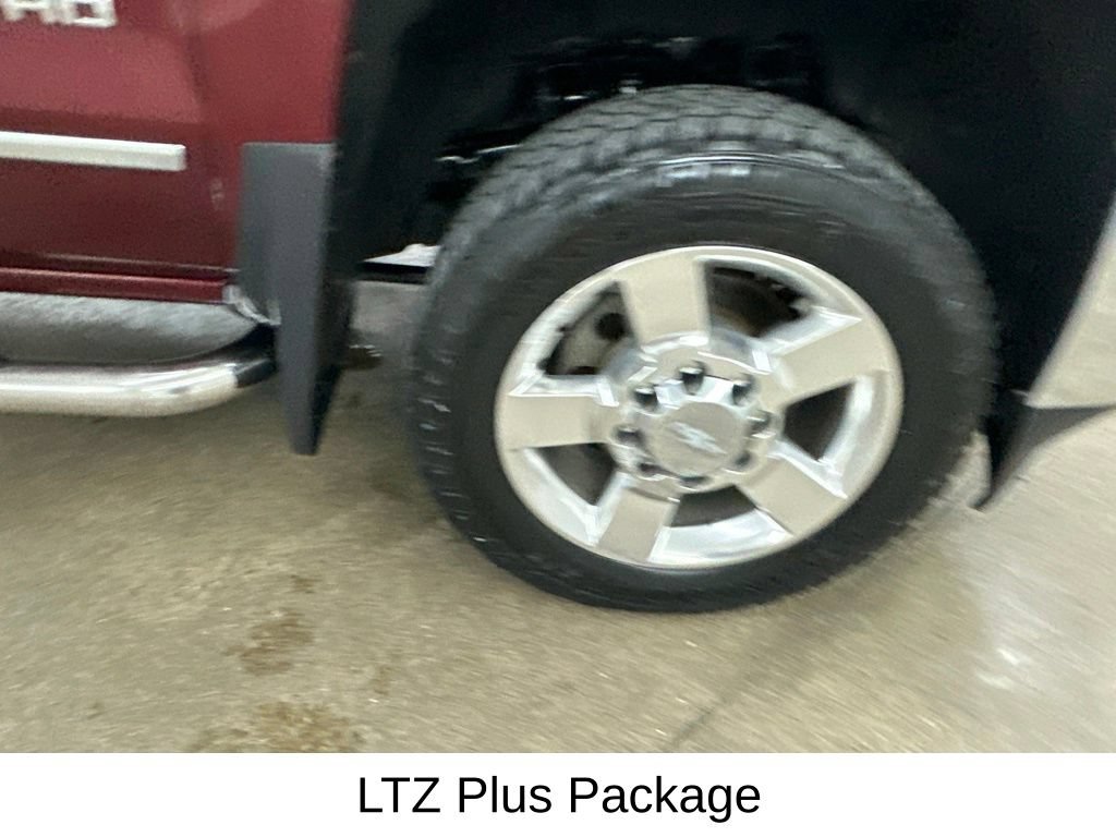 Used 2017 Chevrolet Silverado 2500 LTZ w/ Vortec Plus Package AWD/4WD image 17
