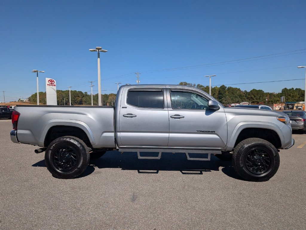 Used 2023 Toyota Tacoma SR5 RWD image 6
