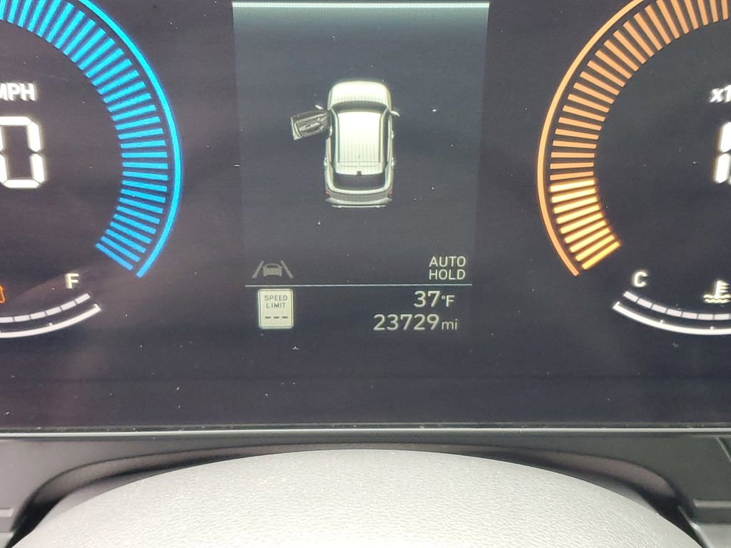 Used 2025 Hyundai Kona SEL image 15