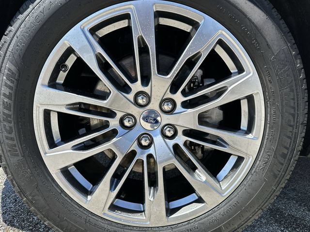 Used 2025 Ford Explorer Active w/ Active Comfort Package AWD/4WD image 21