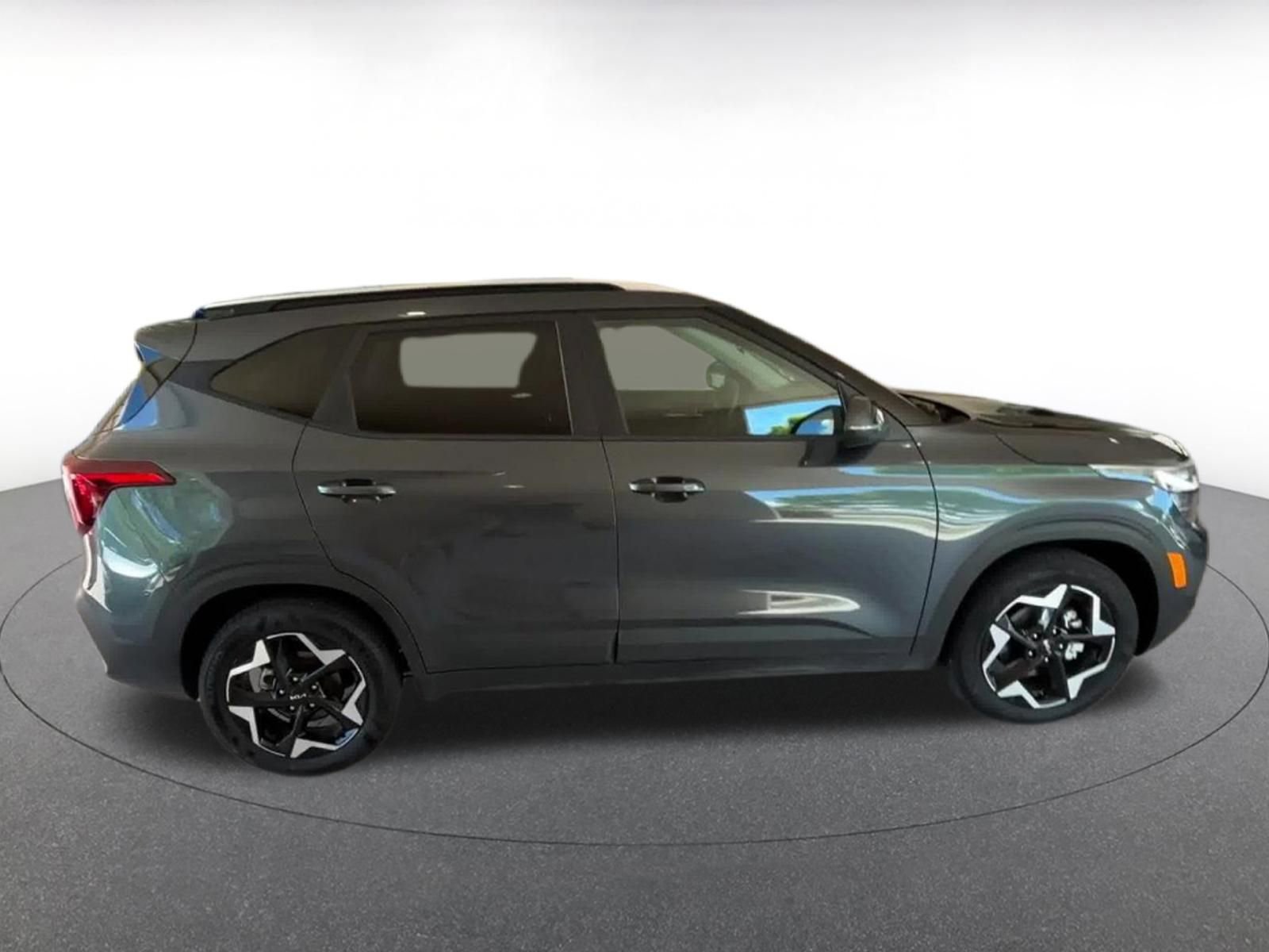 Used 2025 Kia Seltos S FWD image 15