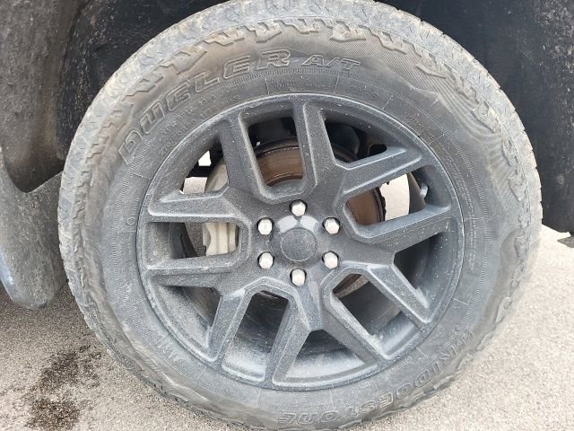 Used 2020 Chevrolet Silverado 1500 Custom Trail Boss w/ Custom Convenience Package image 15