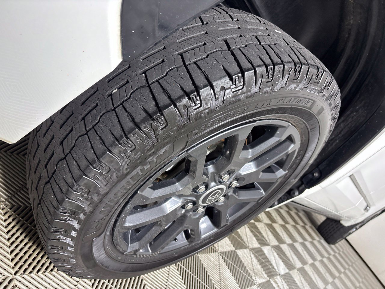 Used 2023 Toyota Tundra Platinum w/ Advanced Package AWD/4WD image 32