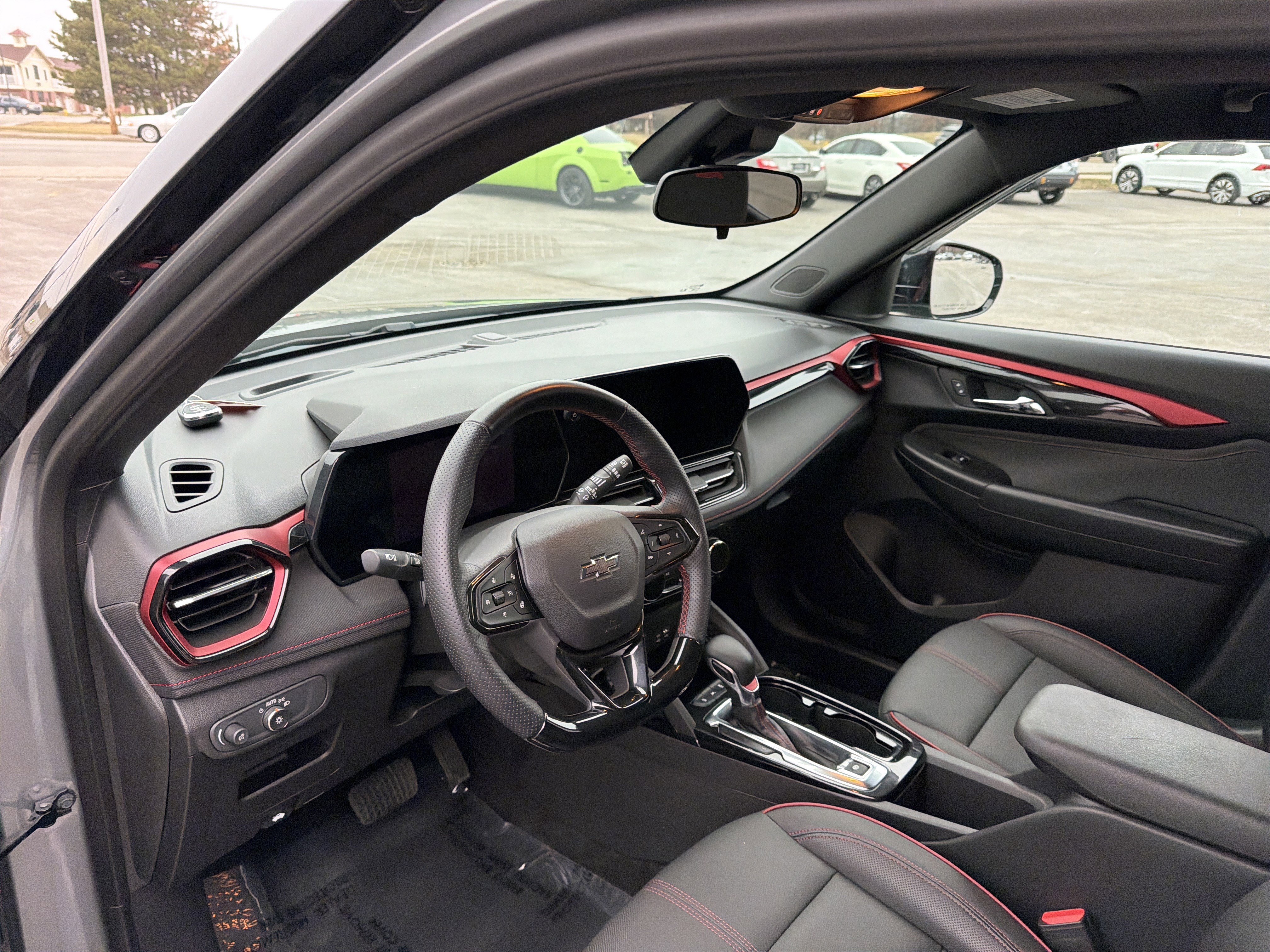 Used 2024 Chevrolet TrailBlazer RS w/ Driver Confidence Package image 16