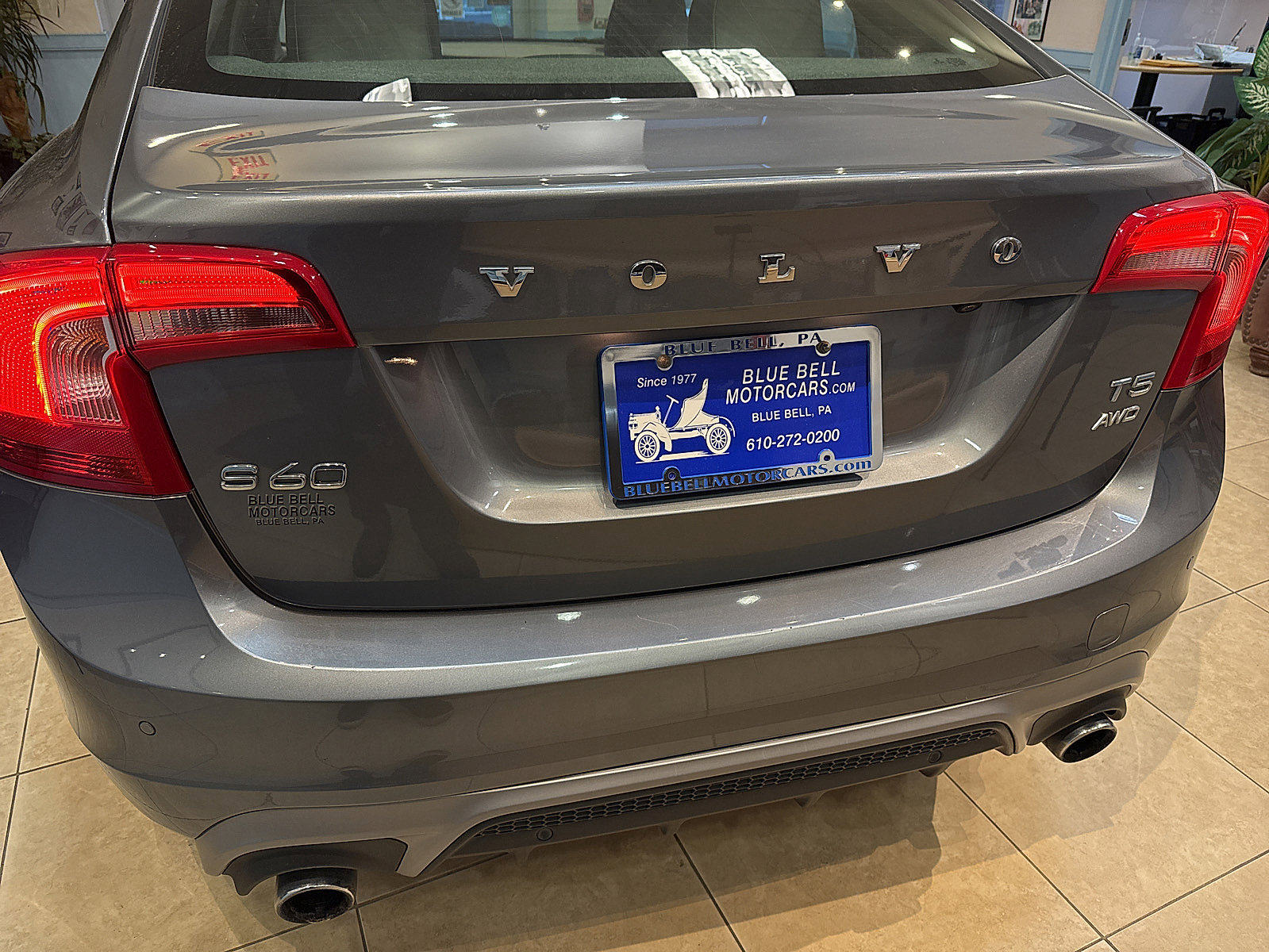 Used 2018 Volvo S60 T5 Dynamic w/ Vision Package image 10