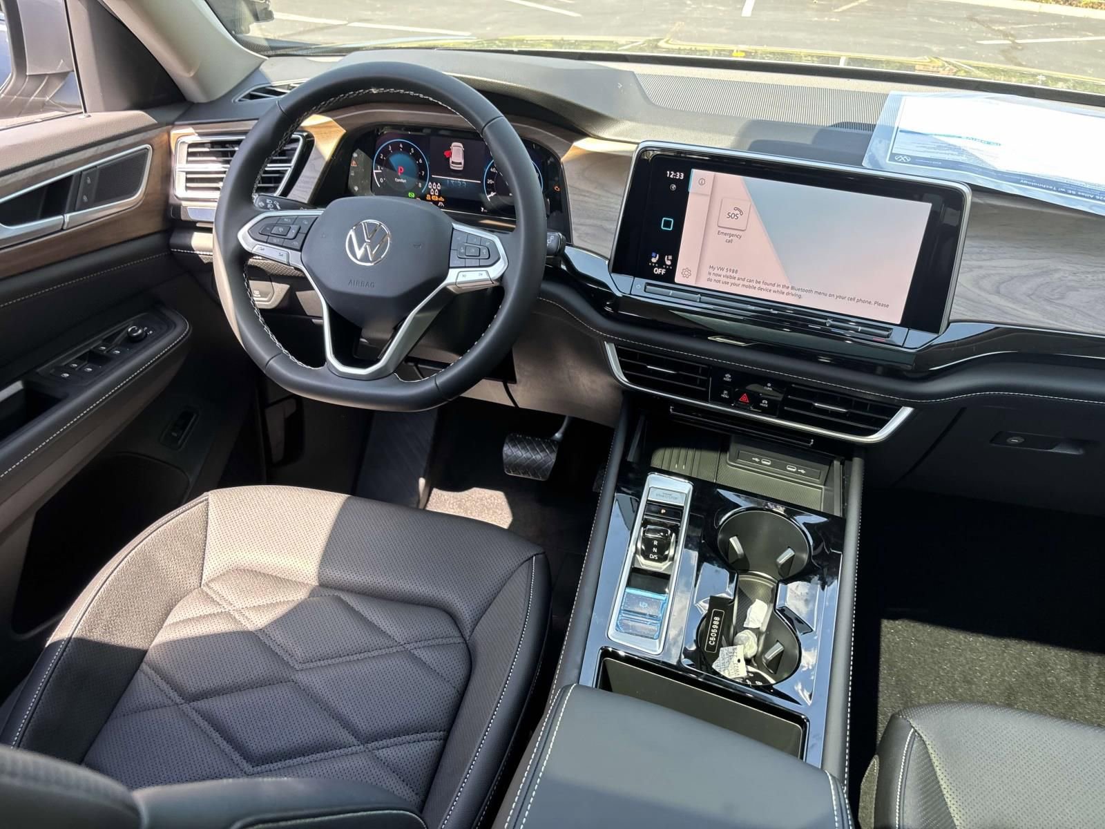 New 2026 Volkswagen Atlas SE image 32