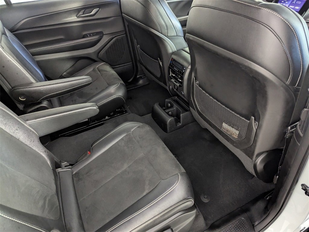 Certified 2024 Jeep Grand Cherokee L Altitude image 33