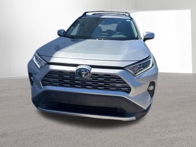 Used 2019 Toyota RAV4 Limited w/ Carpet Mat Package AWD/4WD image 2