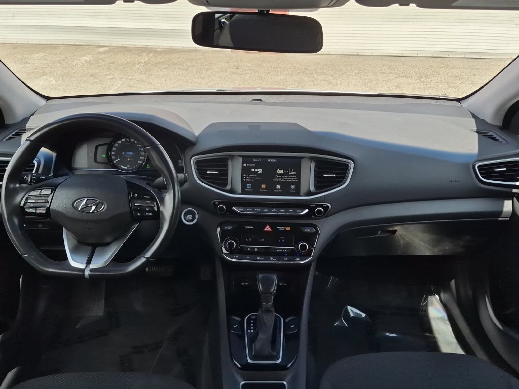 Used 2017 Hyundai Ioniq SEL FWD image 25