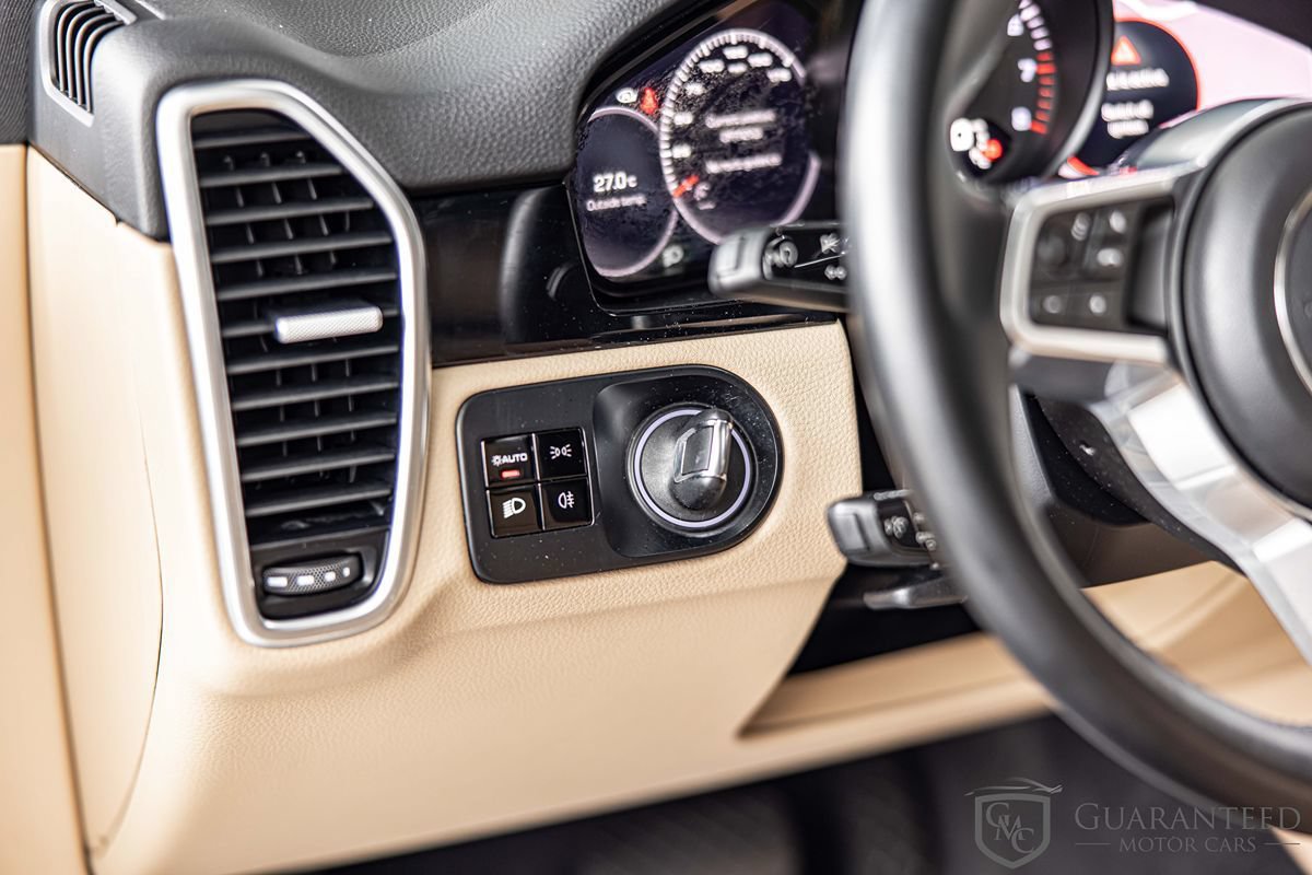 Used 2019 Porsche Cayenne AWD/4WD image 20