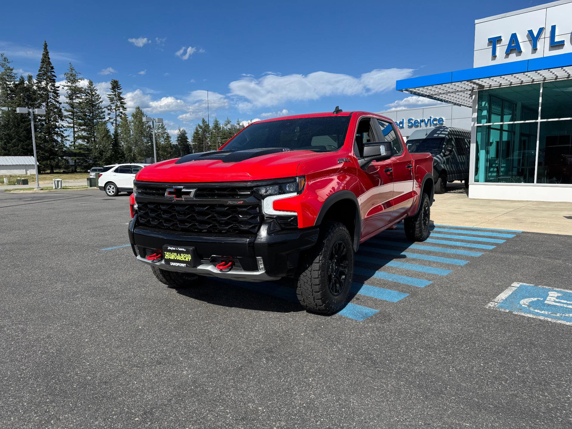 Used 2023 Chevrolet Silverado 1500 ZR2 image 3
