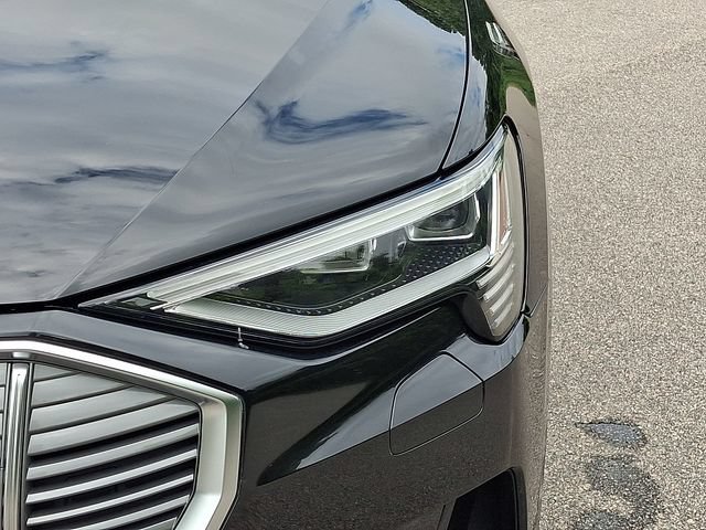 Used 2023 Audi e-tron Premium AWD/4WD image 9