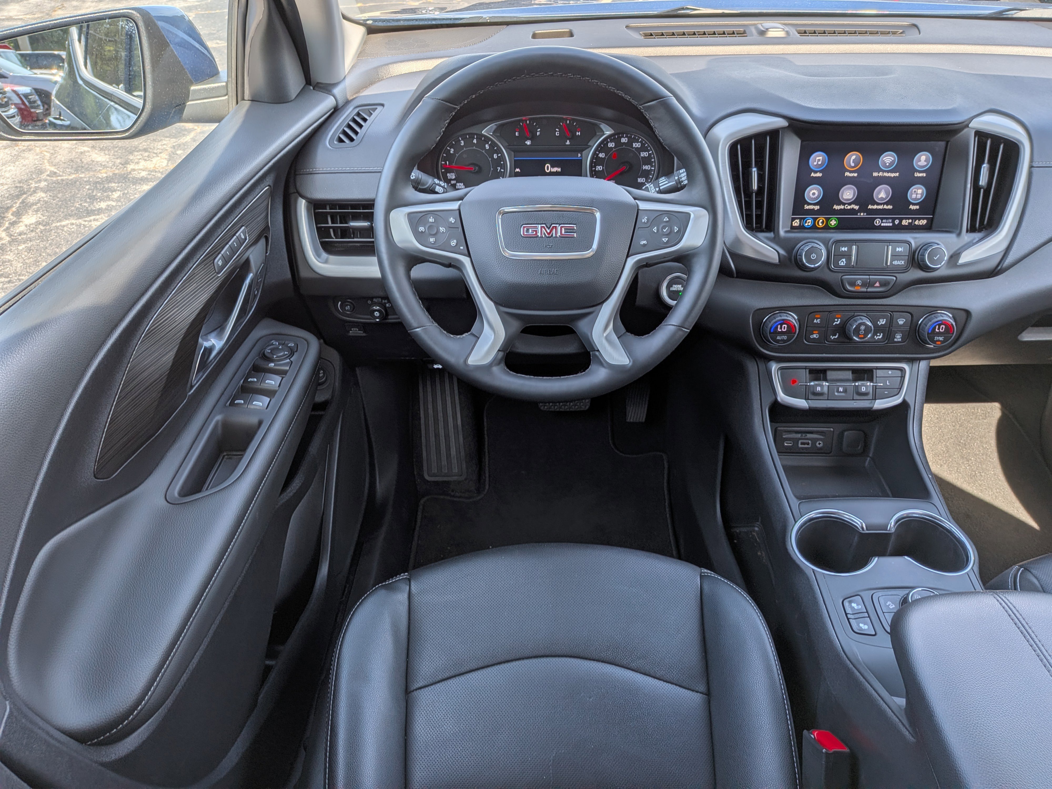 Certified 2024 GMC Terrain SLT image 14