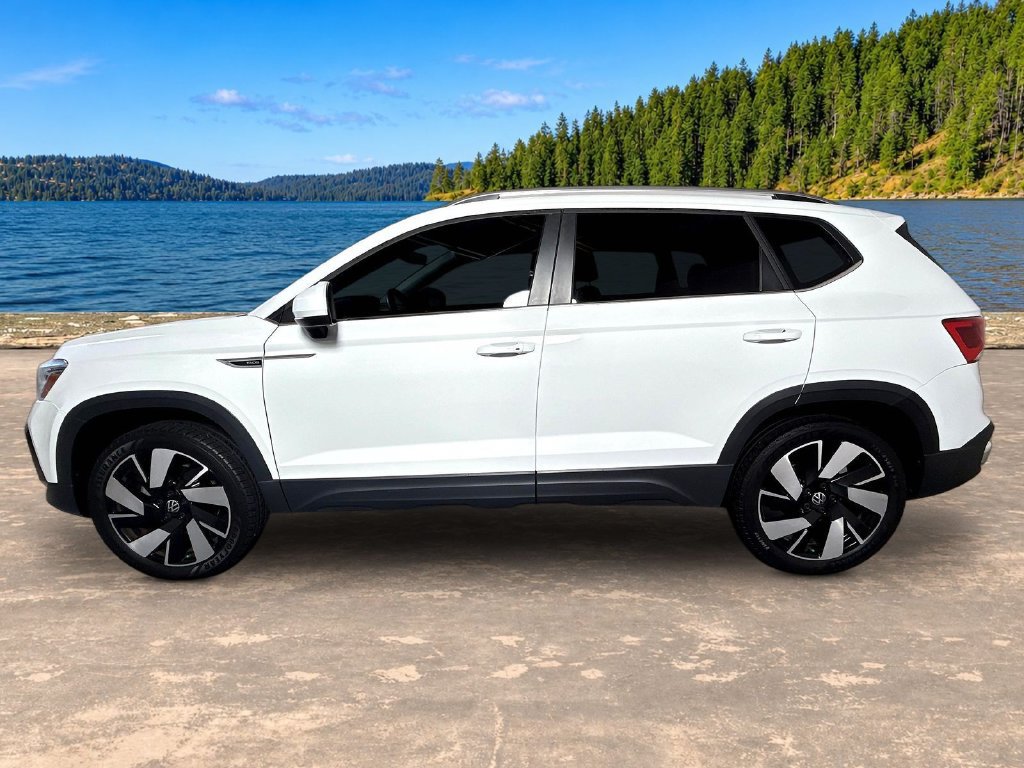 Used 2023 Volkswagen Taos SEL AWD/4WD image 8