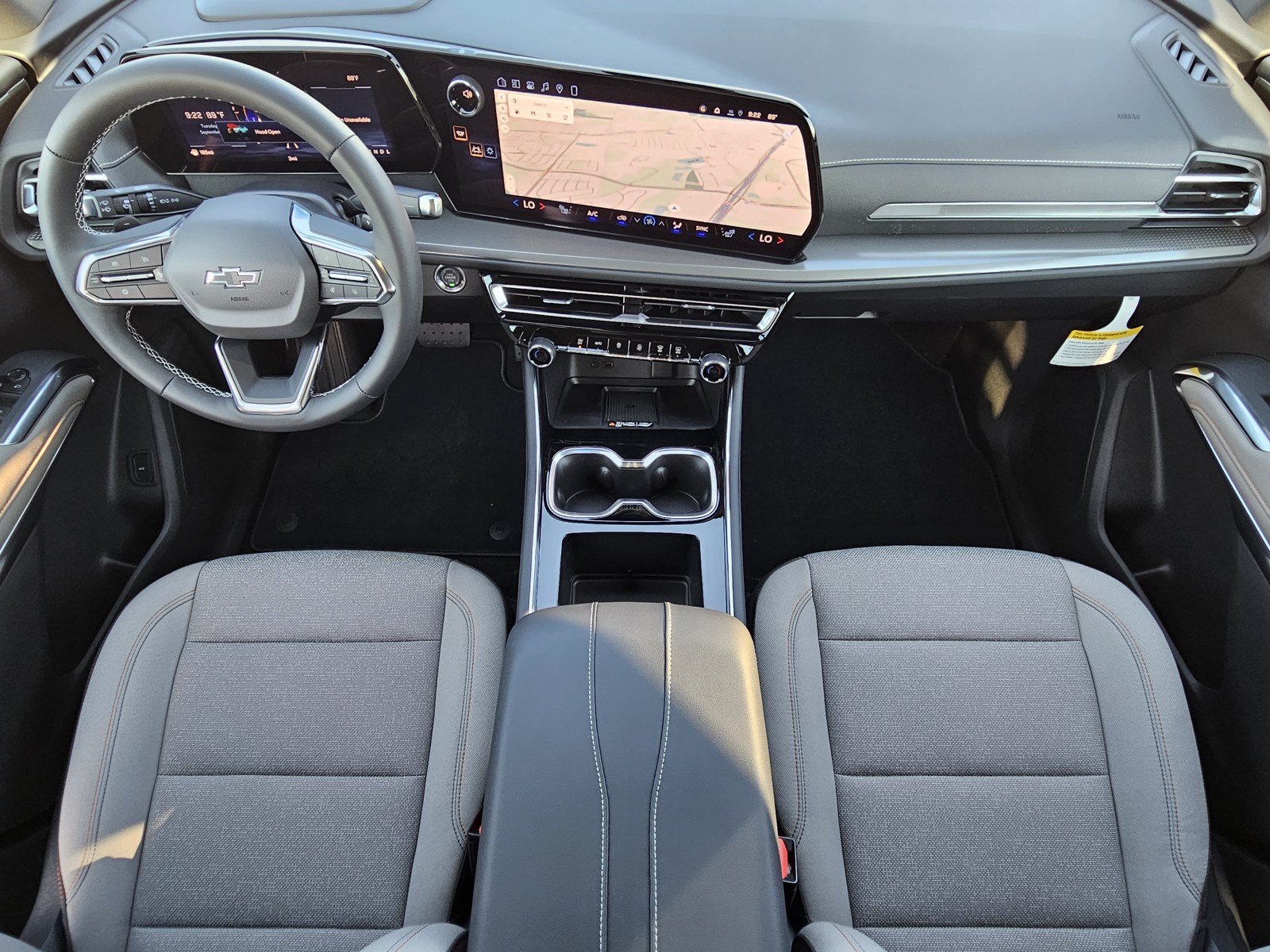 New 2027 Chevrolet Traverse LT w/ Midnight/Sport Edition FWD image 18