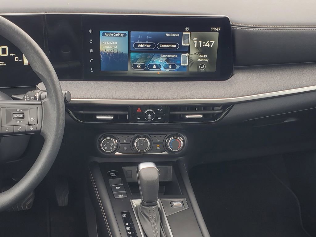 Used 2025 Nissan Kicks SV w/ SV Premium Package AWD/4WD image 26