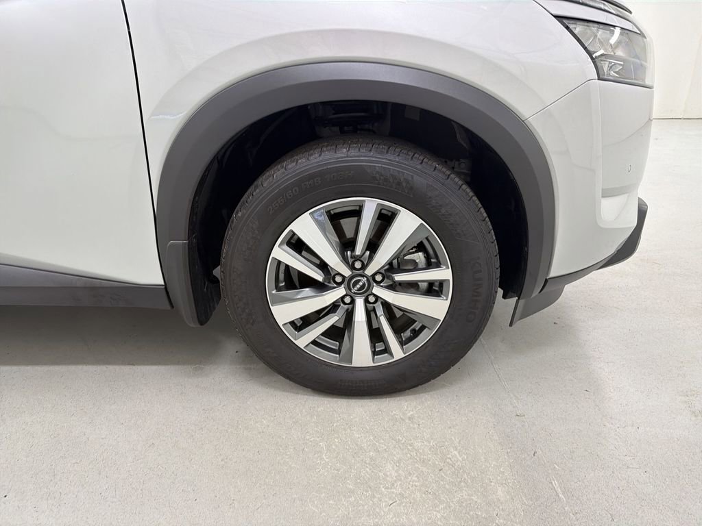 Certified 2025 Nissan Pathfinder SL w/ Cargo Package AWD/4WD image 14