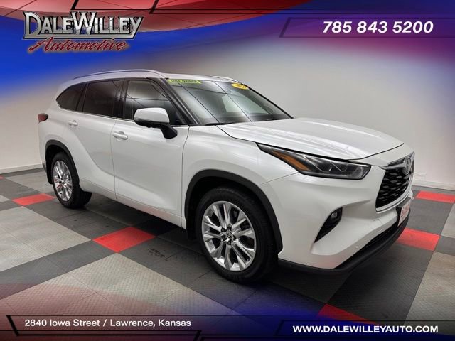 Used 2023 Toyota Highlander Limited