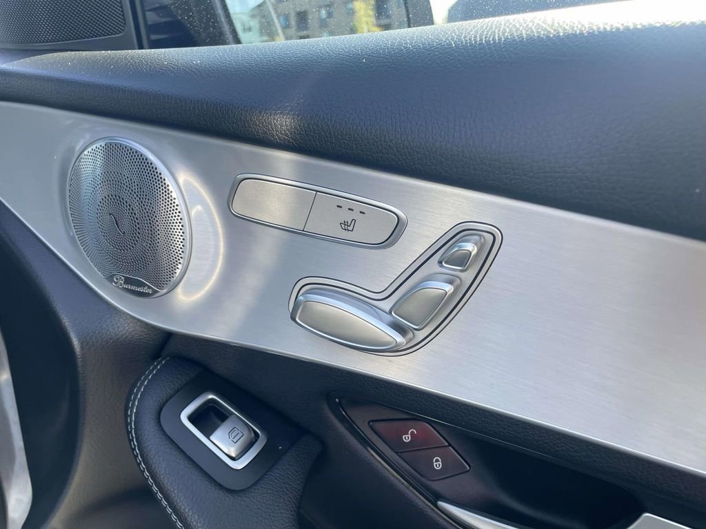 Used 2019 Mercedes-Benz GLC 300 4MATIC Coupe image 31