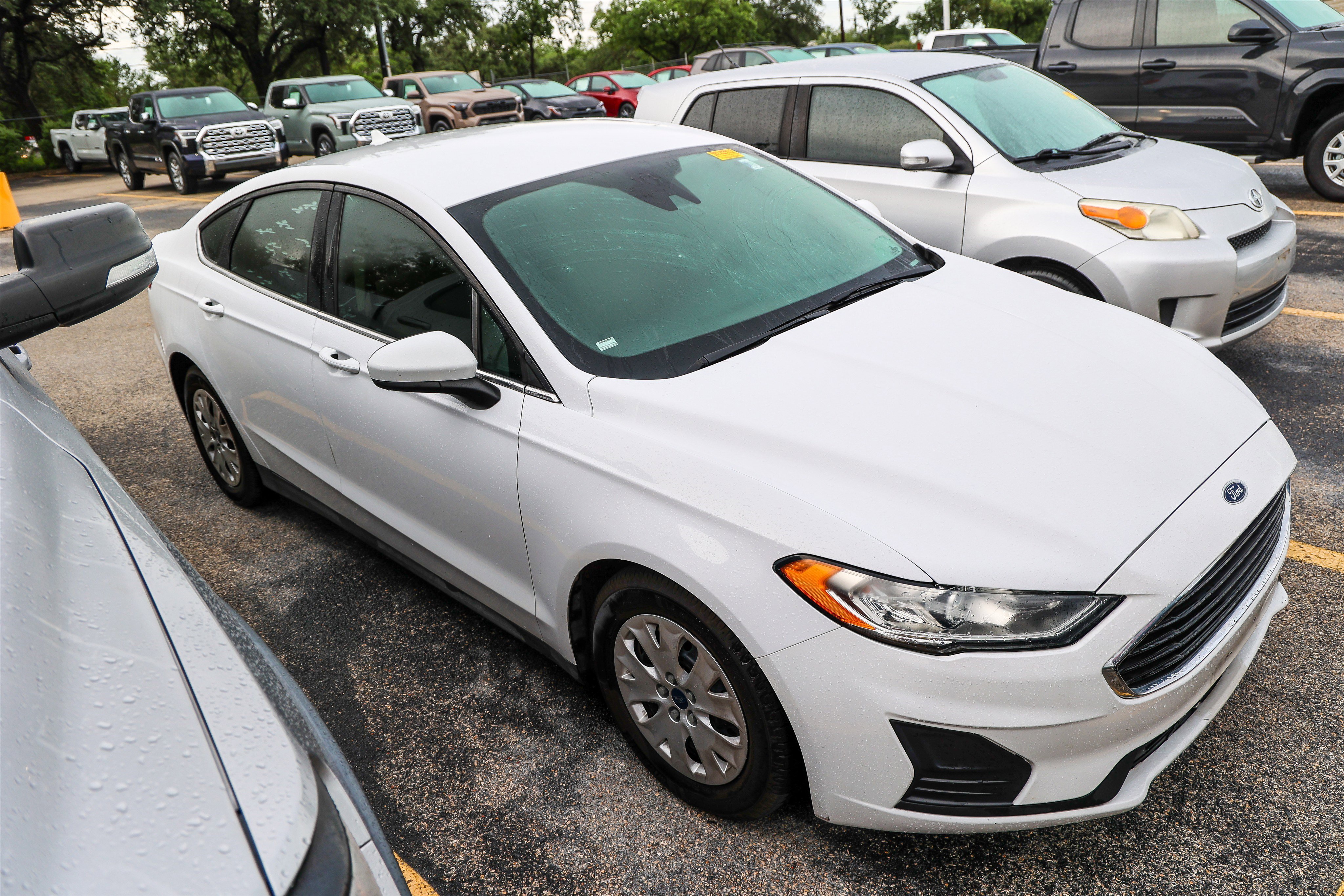 Used 2020 Ford Fusion S FWD image 7