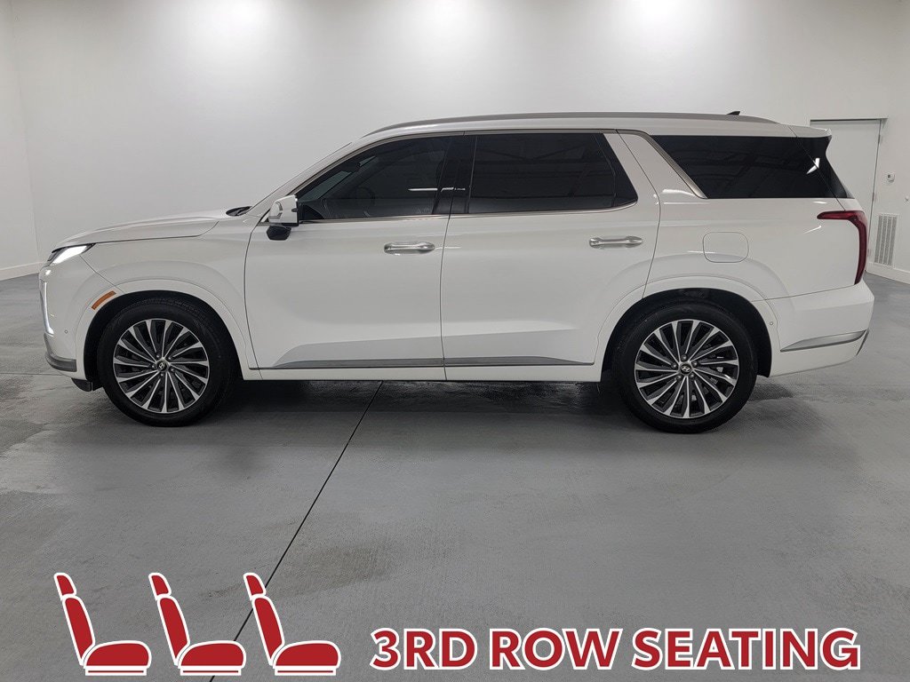 Used 2023 Hyundai Palisade Calligraphy FWD image 5
