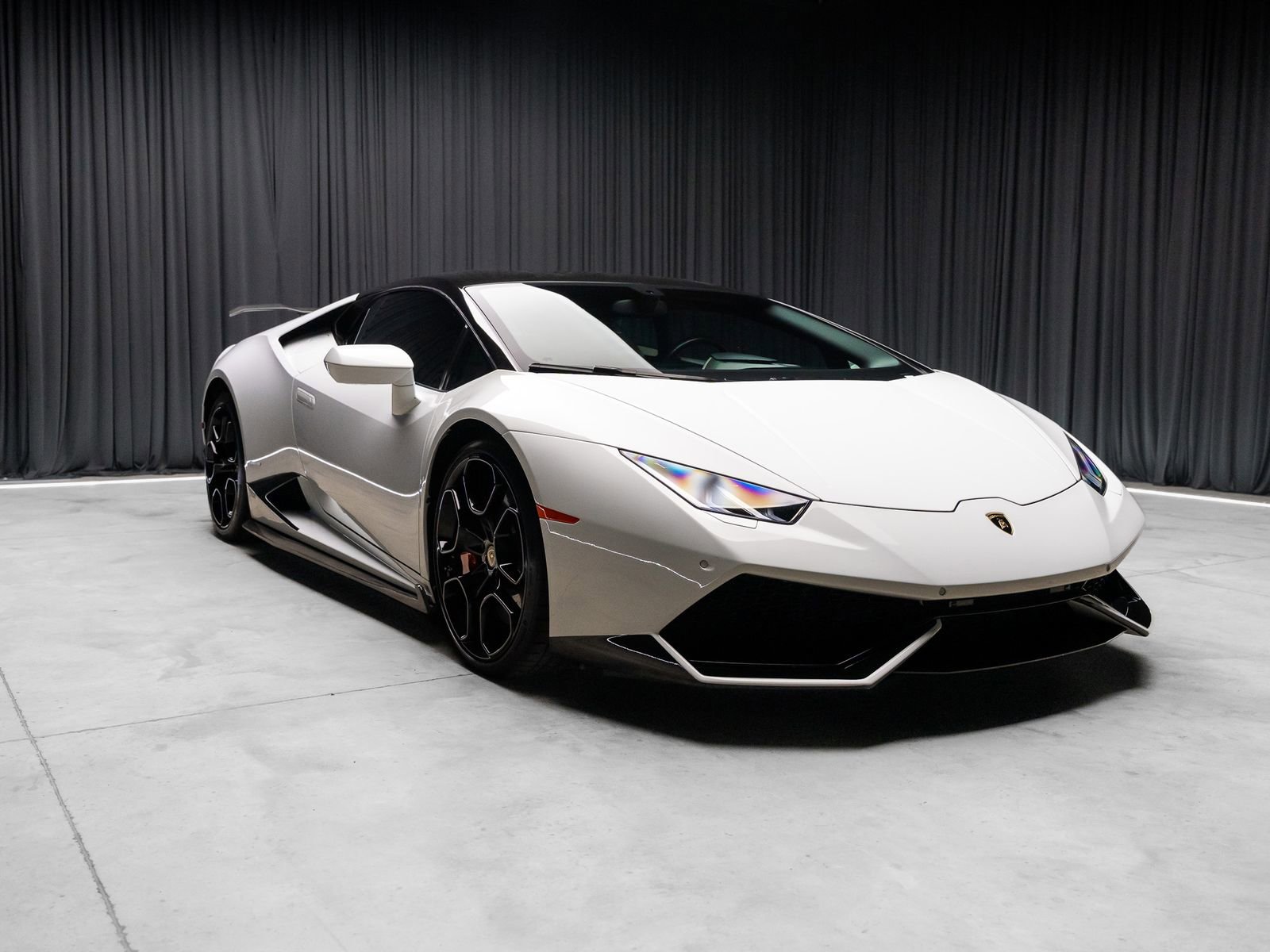 Used 2016 Lamborghini Huracan LP 610-4 AWD/4WD image 17