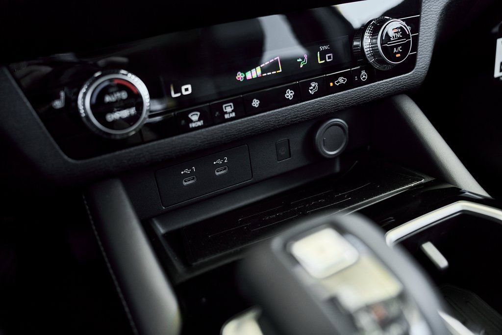 New 2026 Mitsubishi Outlander SE FWD image 49