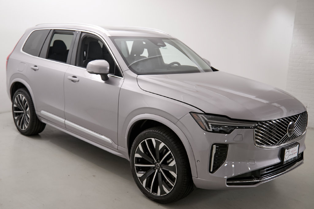 New 2026 Volvo XC90 B6 Plus w/ Protection Package AWD/4WD image 4