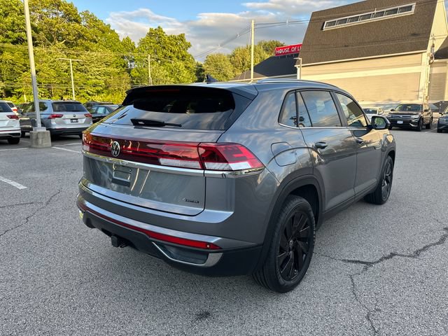 Certified 2024 Volkswagen Atlas Cross Sport SE w/ Panoramic Sunroof Package AWD/4WD image 9